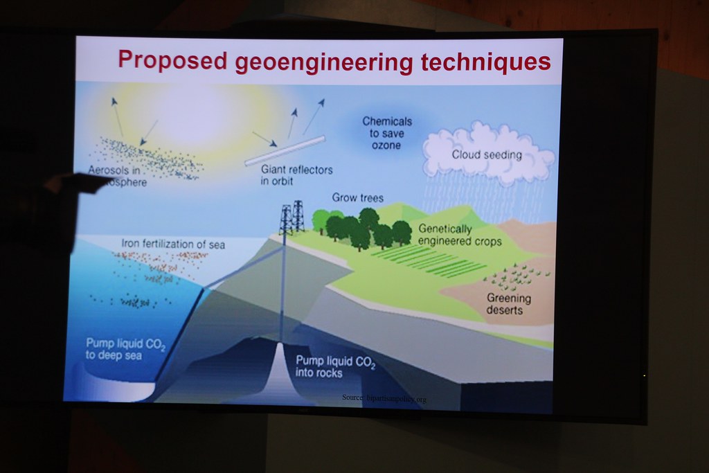 Geoengineering metaphors: 2011 and 2021
